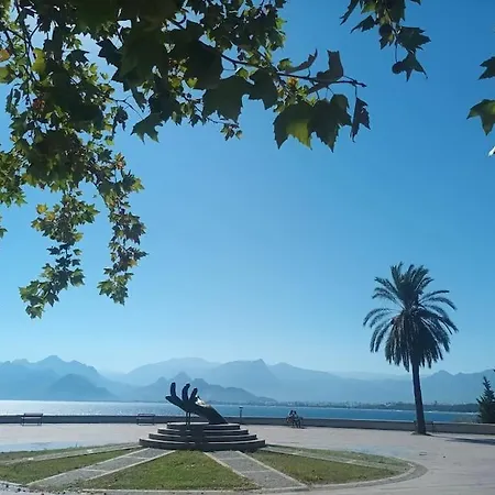 Cute 1 Bed Apartment, At The Heart Of Konyaalti Antalya