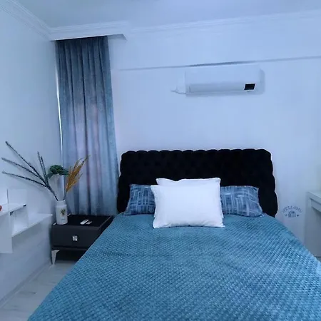 Cute 1 Bed Apartment, At The Heart Of Konyaalti * Antalya