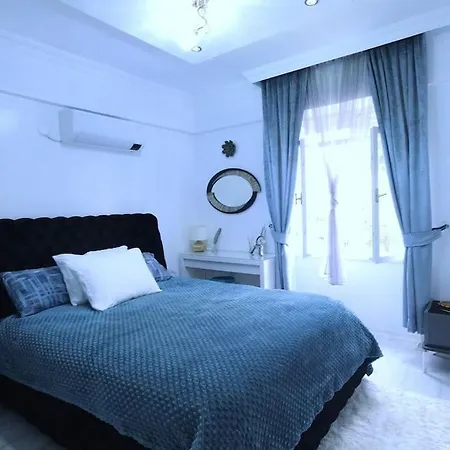 Cute 1 Bed Apartment, At The Heart Of Konyaalti * Antalya