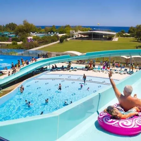 Cute 1 Bed Apartment, At The Heart Of Konyaalti * Antalya