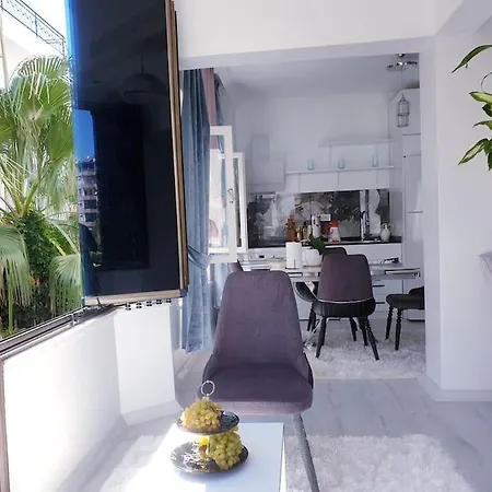 Cute 1 Bed Apartment, At The Heart Of Konyaalti Antalya